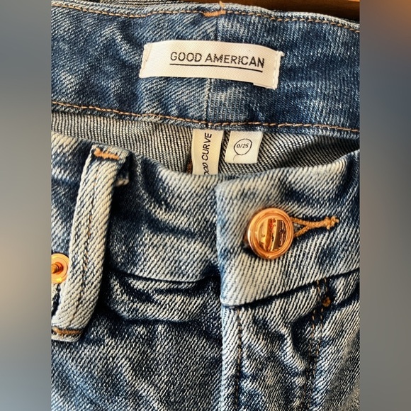 Good American Good Curve High Waist Frayed Hem Cutoff Straight Leg Jeans size 25 - Picture 11 of 11